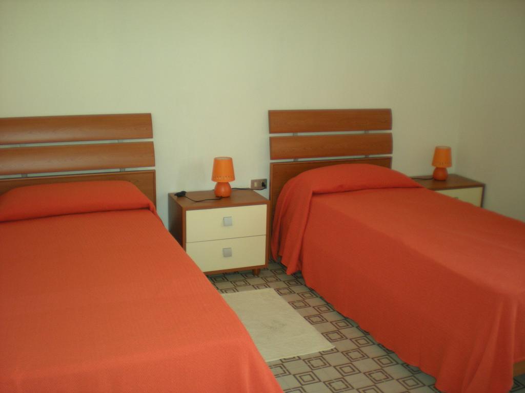 B&B Williwaw Quartu SantʼElena Rum bild